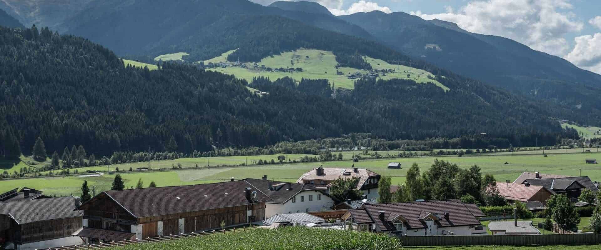 4-Sterne Hotel Strasserwirt **** Herrenansitz zu Tirol